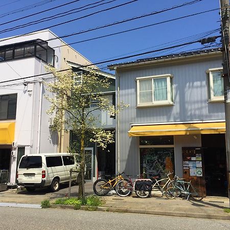 Toolate Guesthouse Toyama Station Extérieur photo